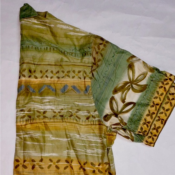 The Territory Ahead Hawaiian/Aztec  Sz M - Picture 3 of 7